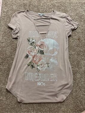 Charlotte Russe Blush Ladder Cutout Floral Skull Tee